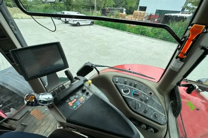 Трактор колісний Case IH MAGNUM 340- фото № 10