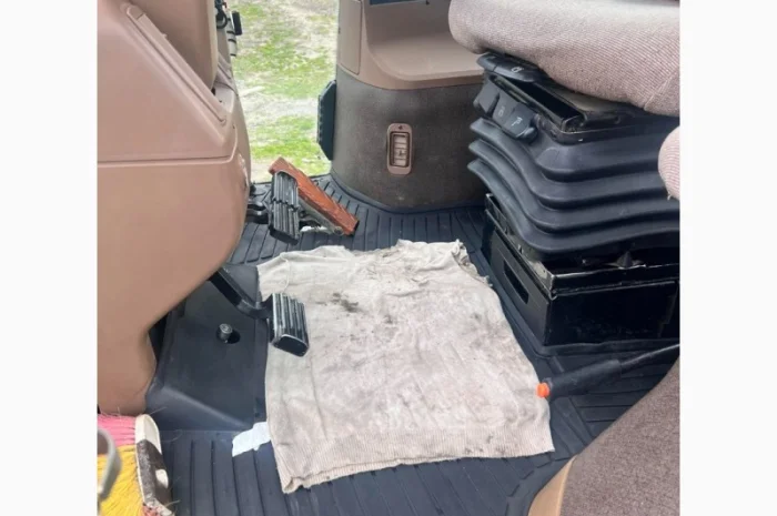 Трактор колісний John Deere 8520- фото № 12