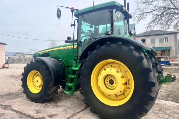 Трактор колісний John Deere 8520- фото № 3