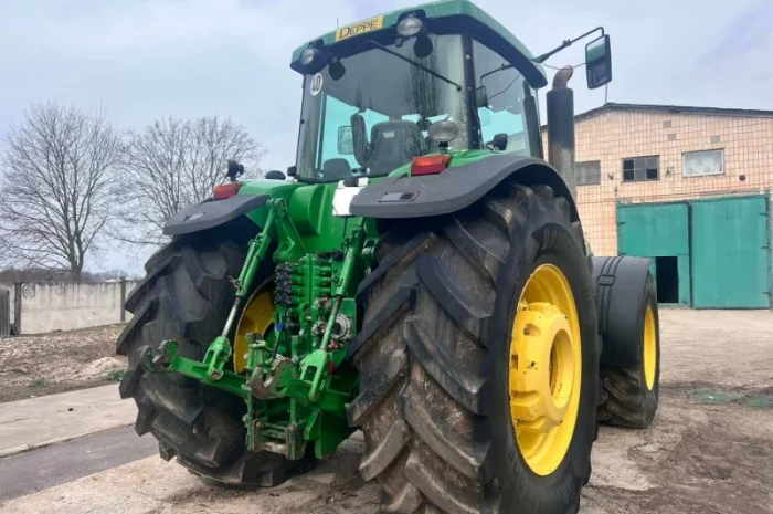Трактор колісний John Deere 8520- фото № 6