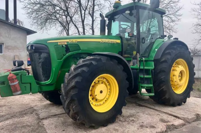 Трактор колісний John Deere 8520- фото № 13