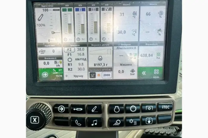 Колісний трактор John Deere 8370R- фото № 9