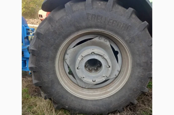 Колісний трактор Massey Ferguson 6713- фото № 6