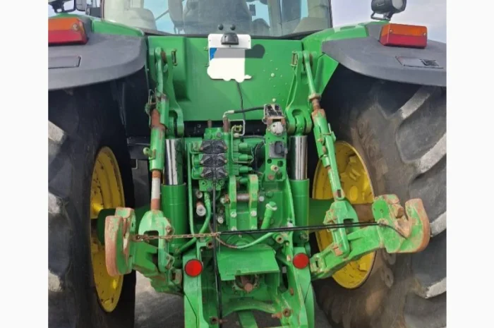 Трактор John Deere 8430 (2007)- фото № 10