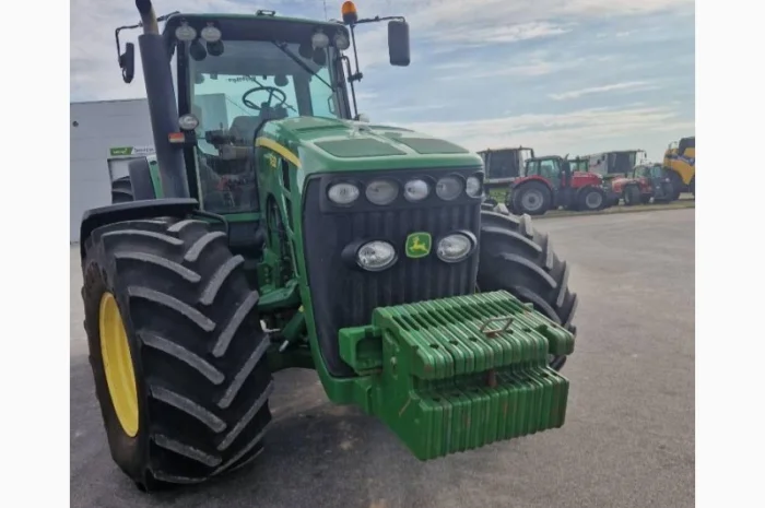 Трактор John Deere 8430 (2007)- фото № 9