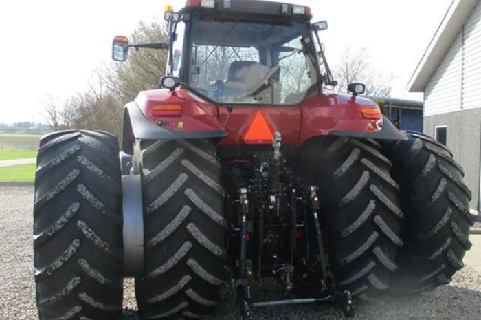 Трактор Case IH Magnum 340 (2012)- фото № 12