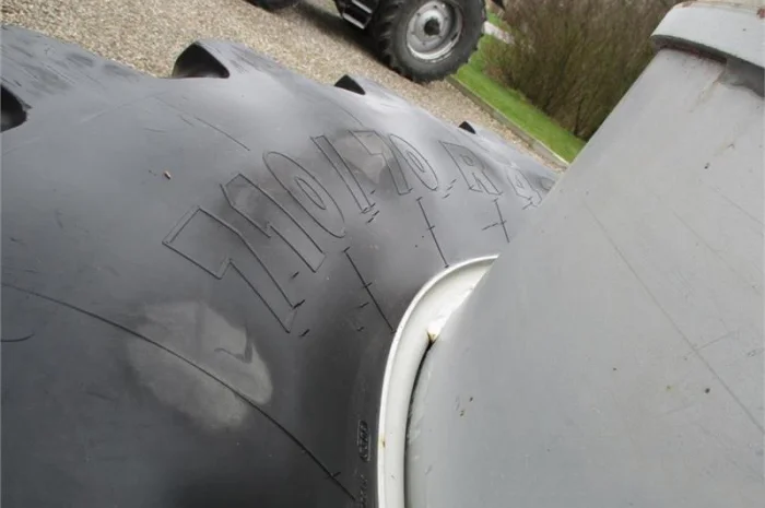 Трактор Case IH Magnum 340 (2012)- фото № 14