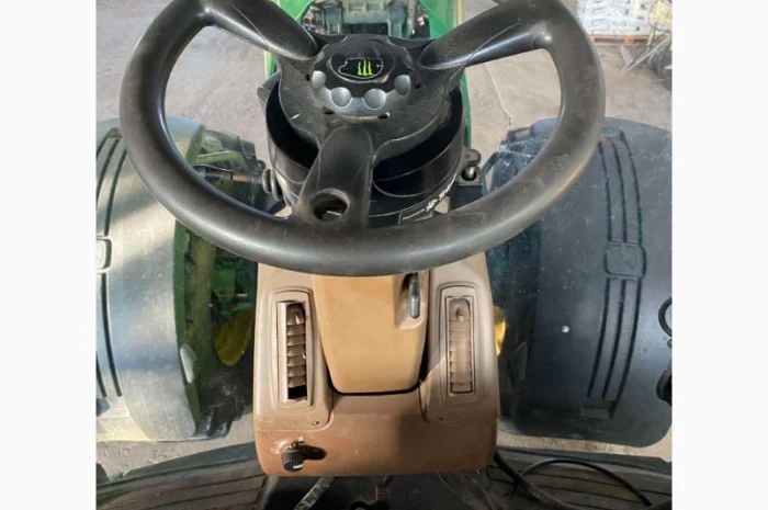 Трактор John Deere 8430 (2009)- фото № 4