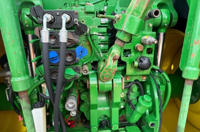 Трактор John Deere 7310R (2016)- фото № 6