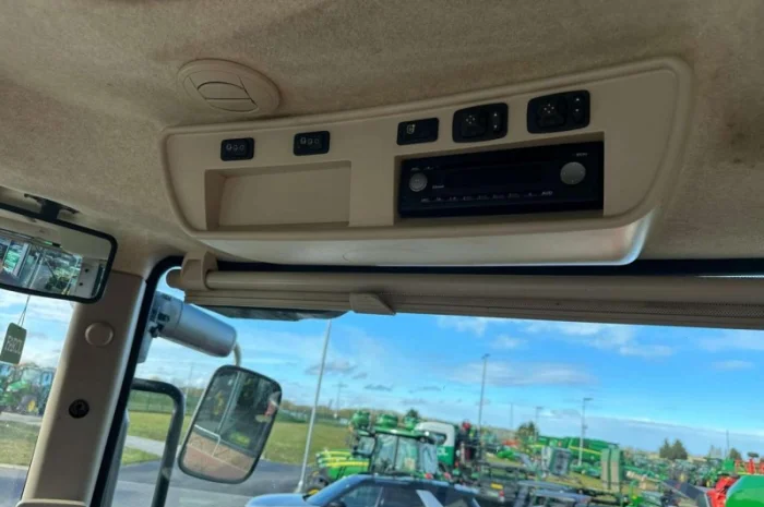 Трактор John Deere 7310R (2016)- фото № 7