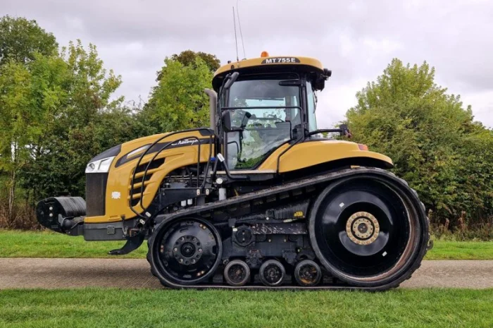 Трактор гусеничний Challenger MT 755 E- фото № 1