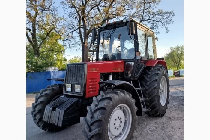 Трактор МТЗ 1025.2 Export- фото № 1