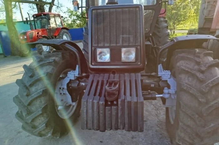 Трактор МТЗ 1025.2 Export- фото № 6