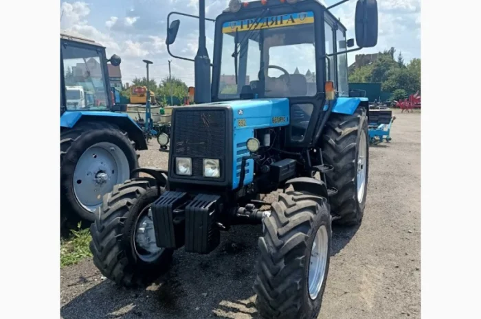 Трактор МТЗ-892 2013- фото № 1