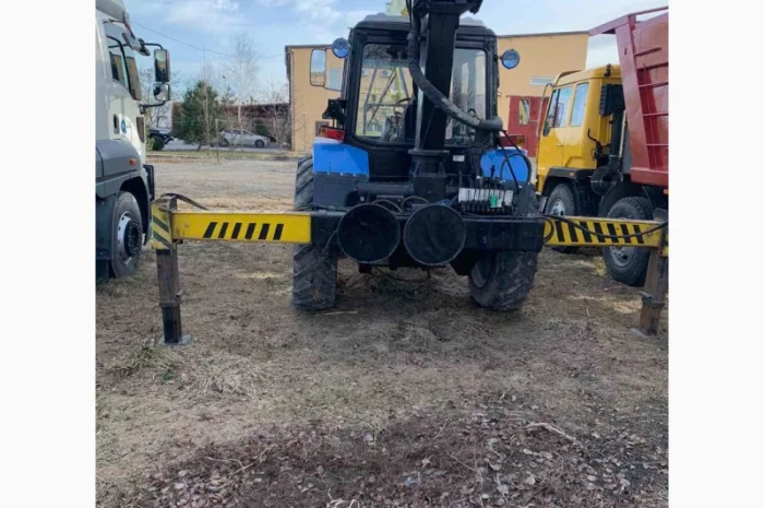 Продам трактор МТЗ пату 82.1 кран люлька 2010 год- фото № 4