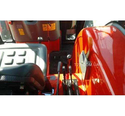 Трактор Lovol ТВ-454 (Фотон ТВ-454) с кабиной и реверсом- фото № 3