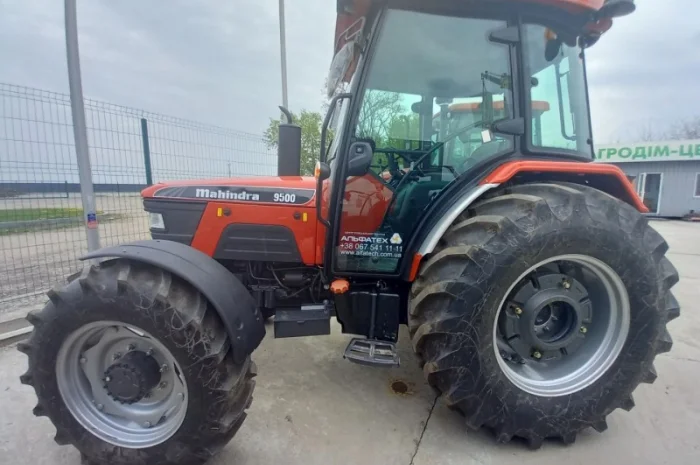 Трактор Mahindra 9500- фото № 4