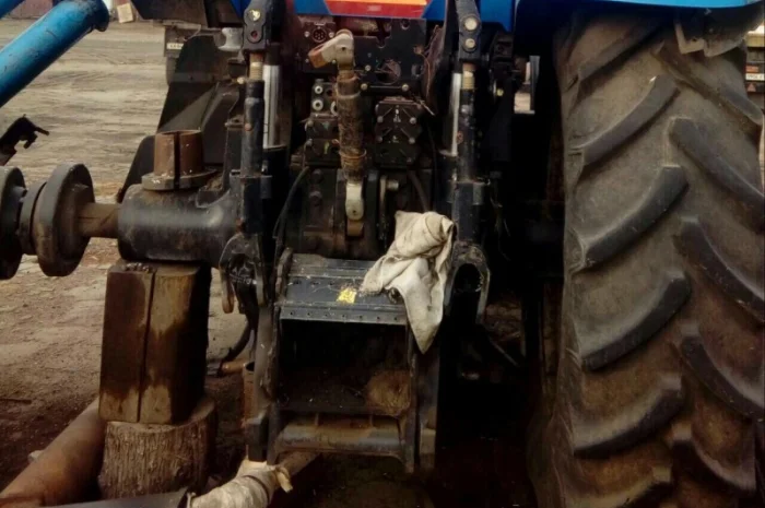 Трактор New Holland 8040 2008- фото № 8