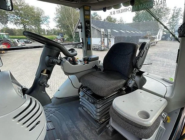 Трактор гусеничний Challenger MT 765B- фото № 6
