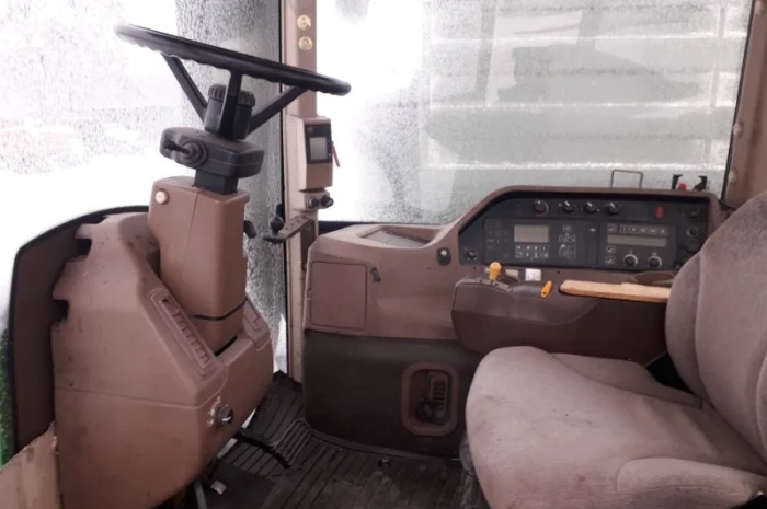 Трактор John Deere 9520- фото № 6