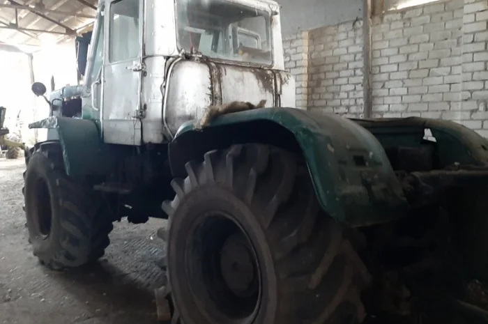 Трактор Т-150 с мотором ЯМЗ-236- фото № 4