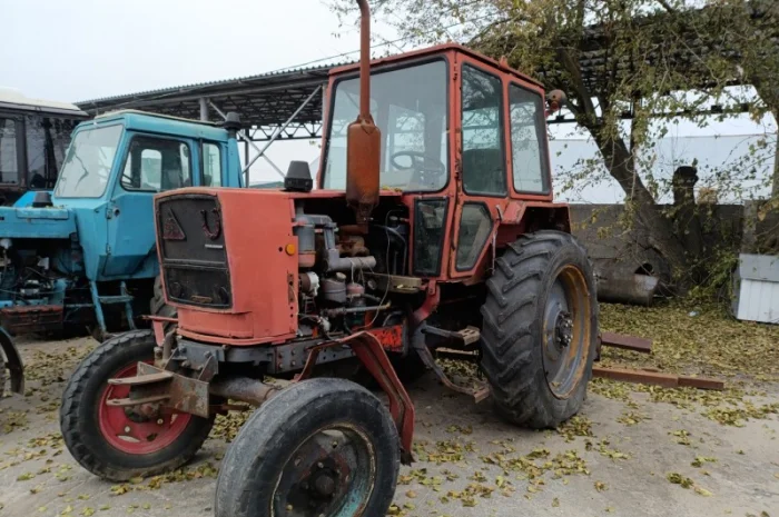 Трактор ЮМЗ 6 (бр1)- фото № 2