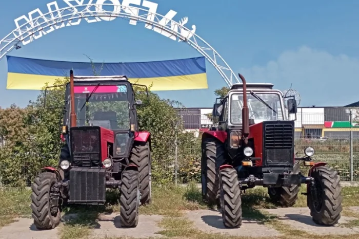 Трактор МТЗ - 82- фото № 3