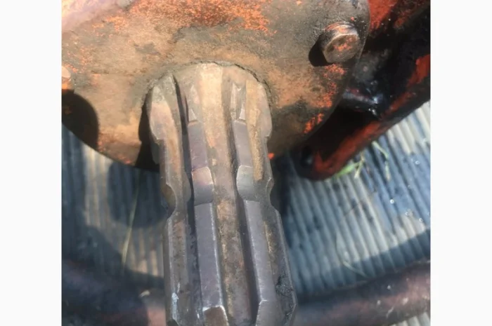 Пр. трактор Т-70 по запчастях, с гусеницей- фото № 8