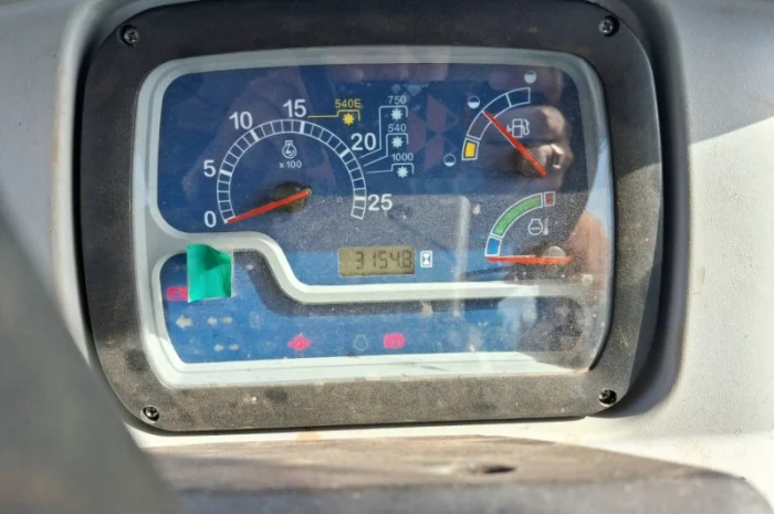 Трактор New Holland TD 5.110- фото № 4