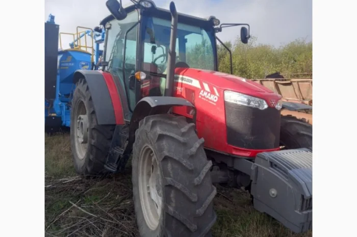 Трактор Massey Ferguson 6713- фото № 1