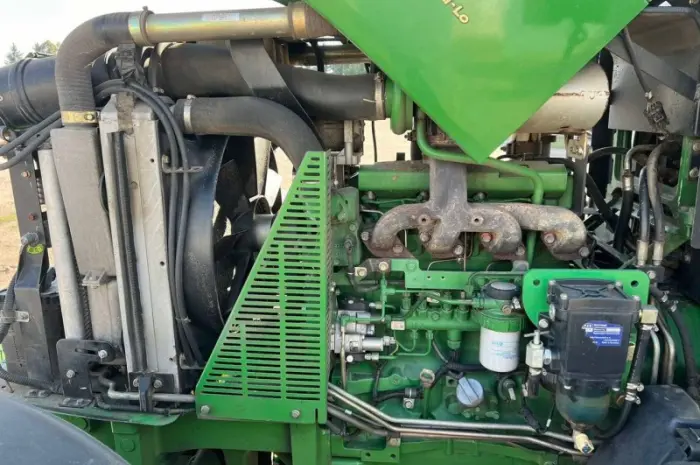 Трактор John Deere 6110B- фото № 4