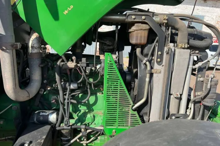 Трактор John Deere 6110B- фото № 5