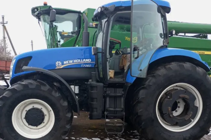 Трактор New Holland Т7060- фото № 1