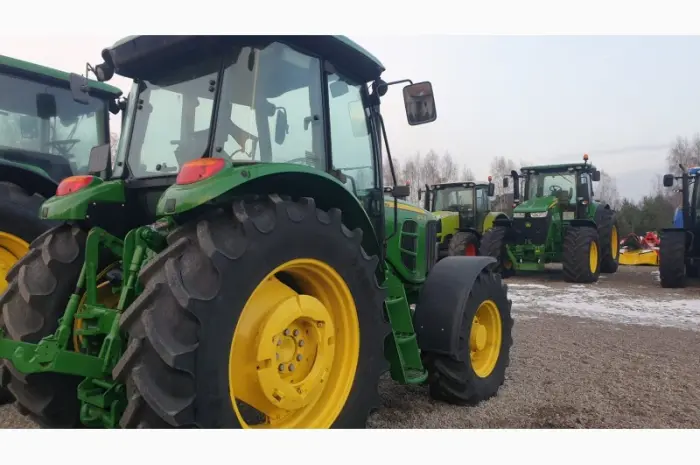 Трактор John Deere 6115 D- фото № 3