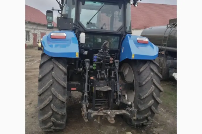 Трактор New Holland 5.110S- фото № 3