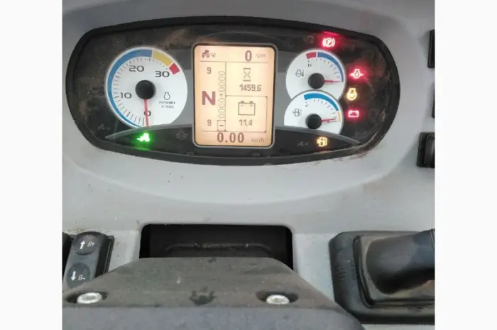 Трактор New Holland 5.110S- фото № 4