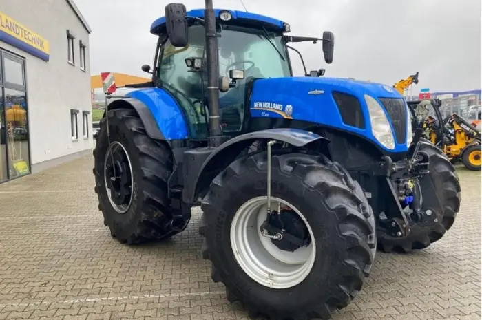 Трактор New Holland T7.270- фото № 1