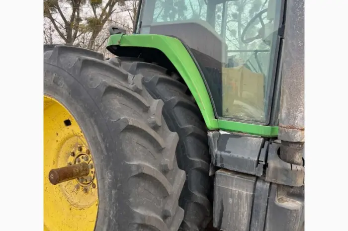 Трактор John Deere 8400- фото № 5