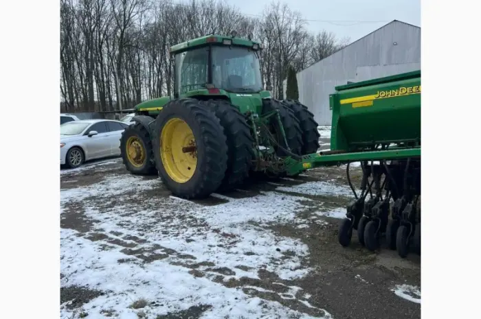 Трактор John Deere 8400- фото № 7