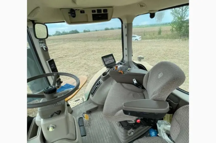 Трактор John Deere 8345R- фото № 6