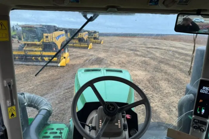 Трактор John Deere 9520R- фото № 4