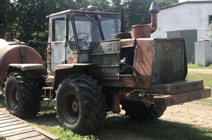 Трактор Т-150К- фото № 1