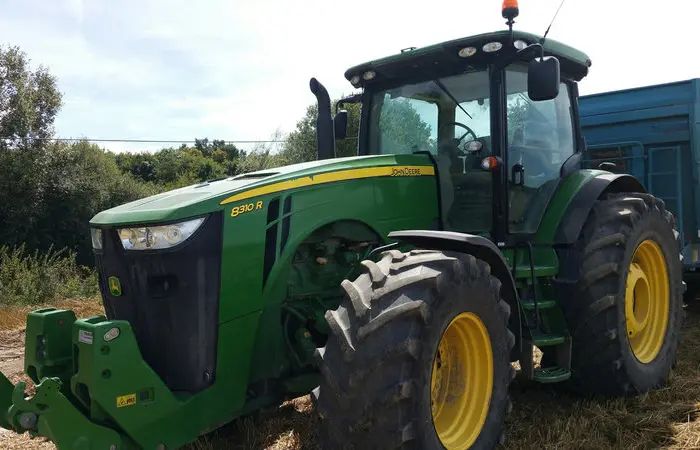 Трактор John Deere 8310 R 2014 года- фото № 1