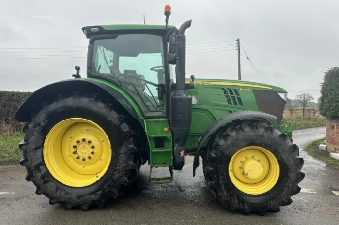 Трактор John Deere 6215R 2020 рік- фото № 7