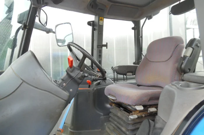 Трактор New Holland TM 150 2001 года- фото № 6