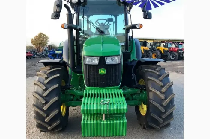 Трактор John Deere 5125R 2019 года- фото № 6