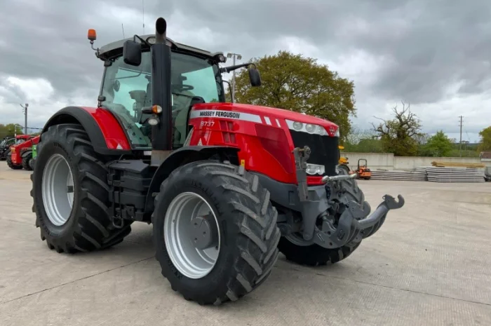 Massey Ferguson 8737 DYNA-VT 2015 р- фото № 1
