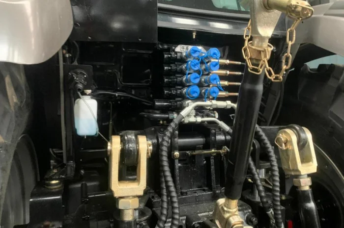 Трактор колісний RAGNAR R200 (200 к.с.)- фото № 8