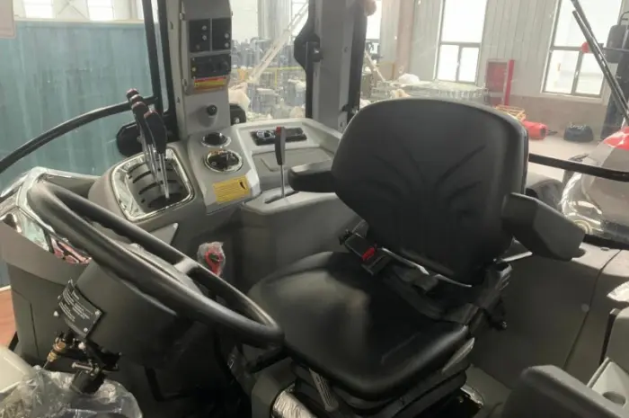 Трактор колісний RAGNAR R220 (220 к.с.)- фото № 8