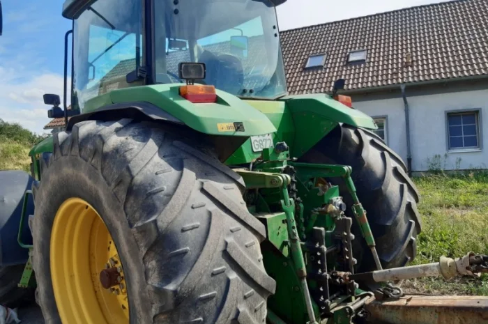 Трактор John Deere 8400- фото № 2